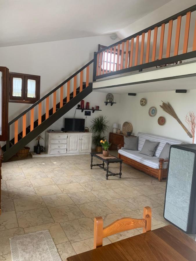 Casa Nerelie'S Guest House โอโรเซย ภายนอก รูปภาพ